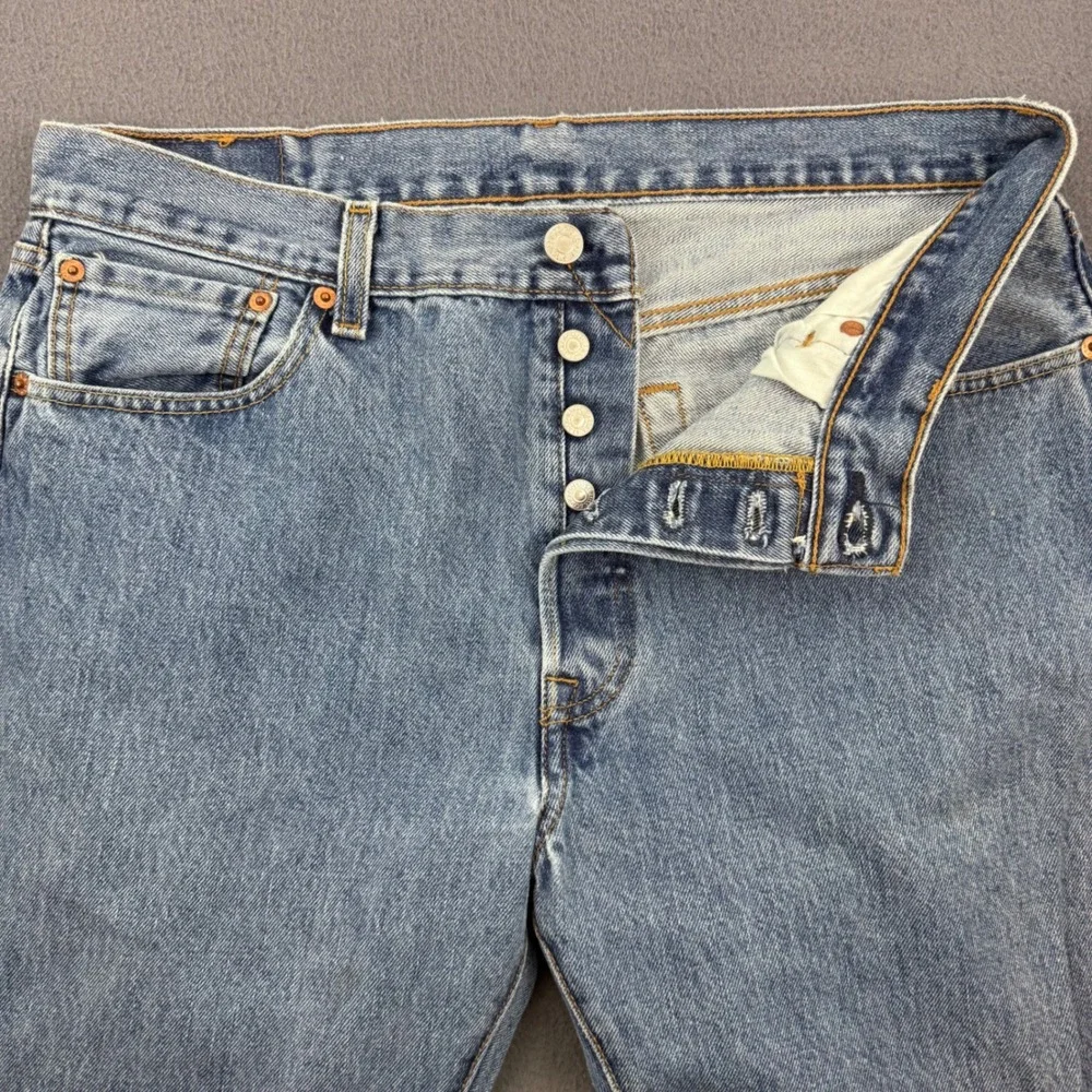 Levis 501 Straight Leg Jeans Mens 34x34 Blue Medium Wash Button Fly Cotton